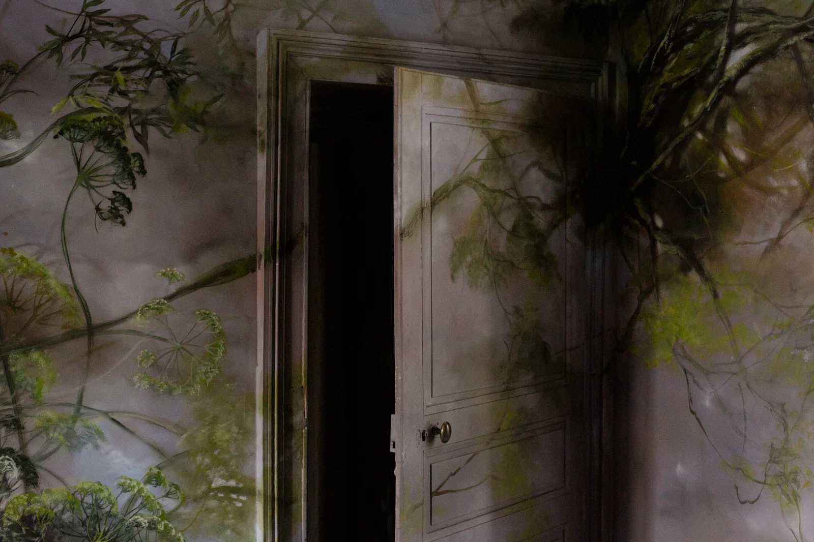 Detail du chateau de Beauvoir, restauré par l'artiste Claire Basler et son mari.